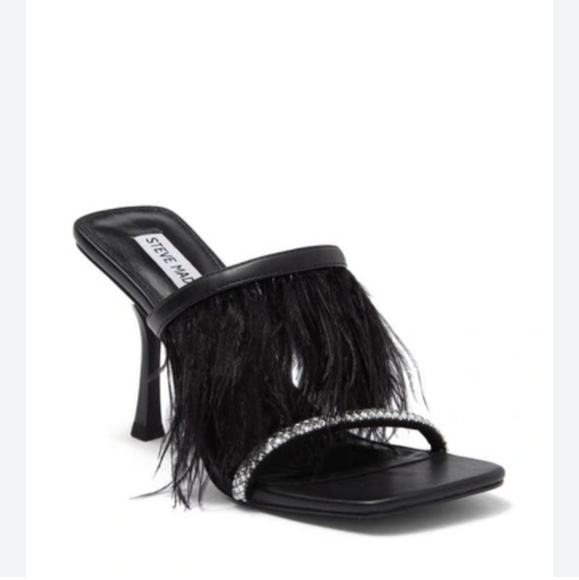 STEVE MADDEN AVILON FEATHER WOMEN'S EMBELLISHED BLACK SANDALS NWOB - Picture 1 of 7